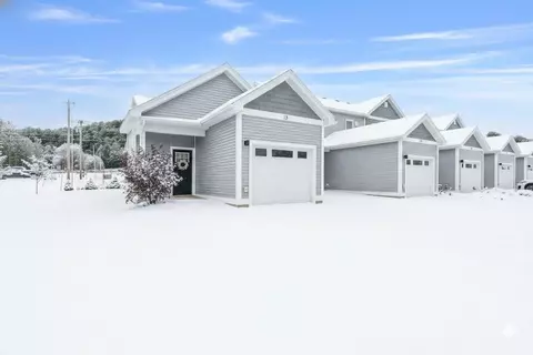 13 Clover Ln, Hinesburg, VT 05461