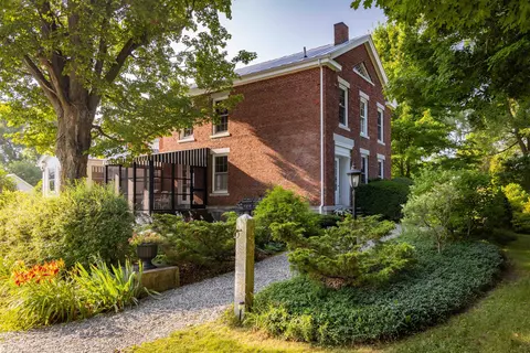888 Botsford Rd, Ferrisburgh, VT 05456