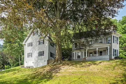 34 Floral Ave #5, Dover, NH 03820