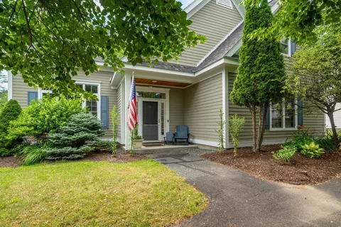 30 Stonehurst Cmn, Hanover, NH 03755
