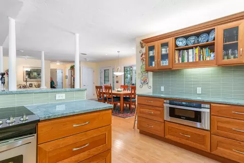 Kitchen - 8 Sandy Brae Brae, Grantham, NH 03753 photo 3 of 6