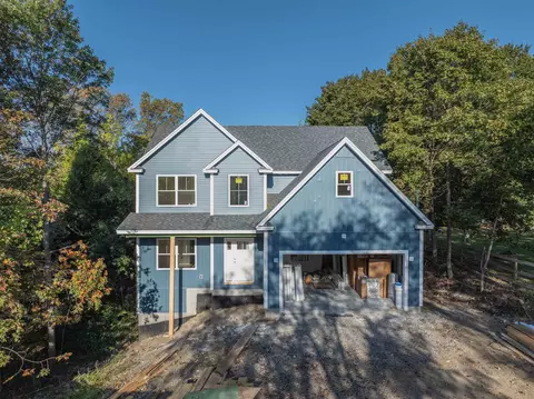 25 Carroll St, Exeter, NH 03833