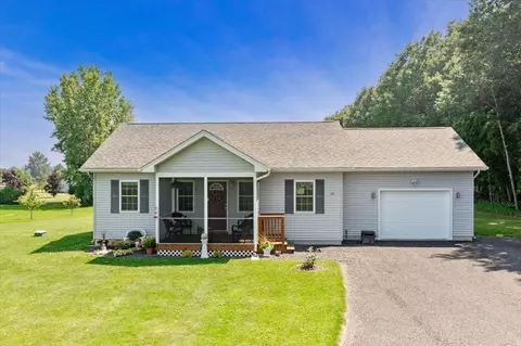 85 Dubuque Dr #3, Grand Isle, VT 05458