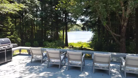 111 Hughes Ln, Jamaica, VT 05343