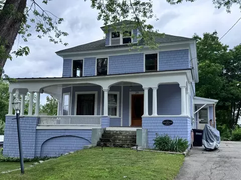 20 Highland Ave, Claremont, NH 03743