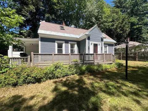 11 Longwood Pl, Claremont, NH 03743