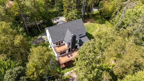 77 Two Ponds Rd, Warren, VT 05674