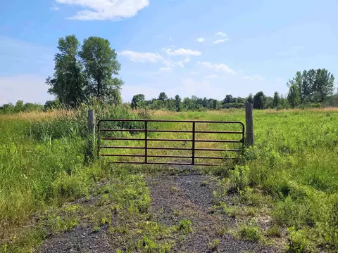 46 Baker Pl, North Hero, VT 05474