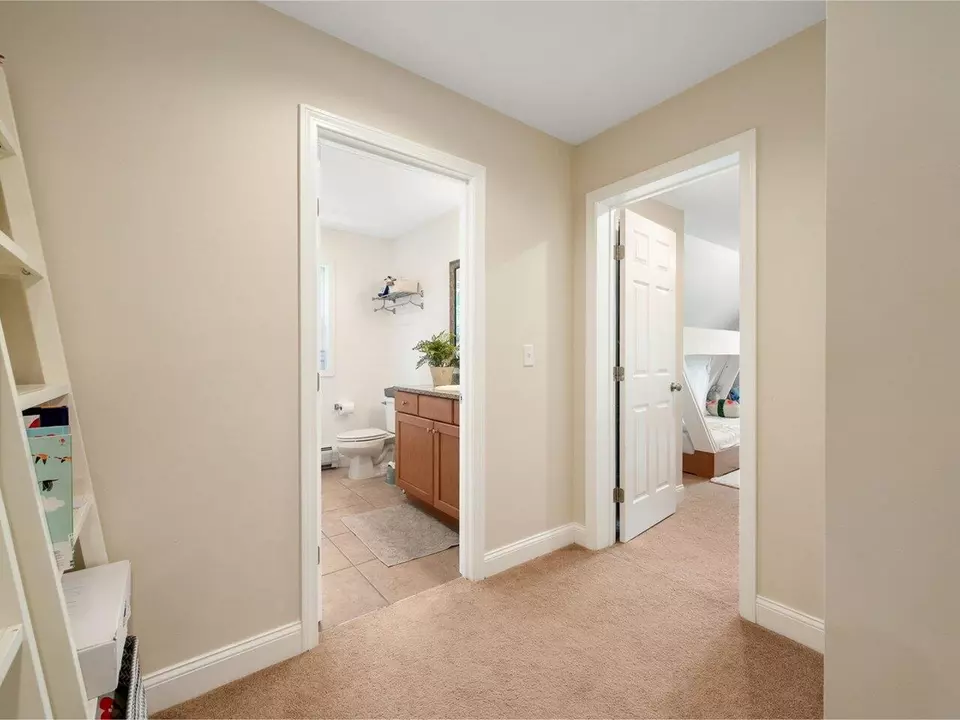 Entry Way - 91 Messenger St, Saint Albans, VT 05478 photo 7 of 7