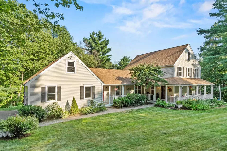 Exterior - 9 Baldwin Ln, Bedford, NH 03110 photo 1 of 18