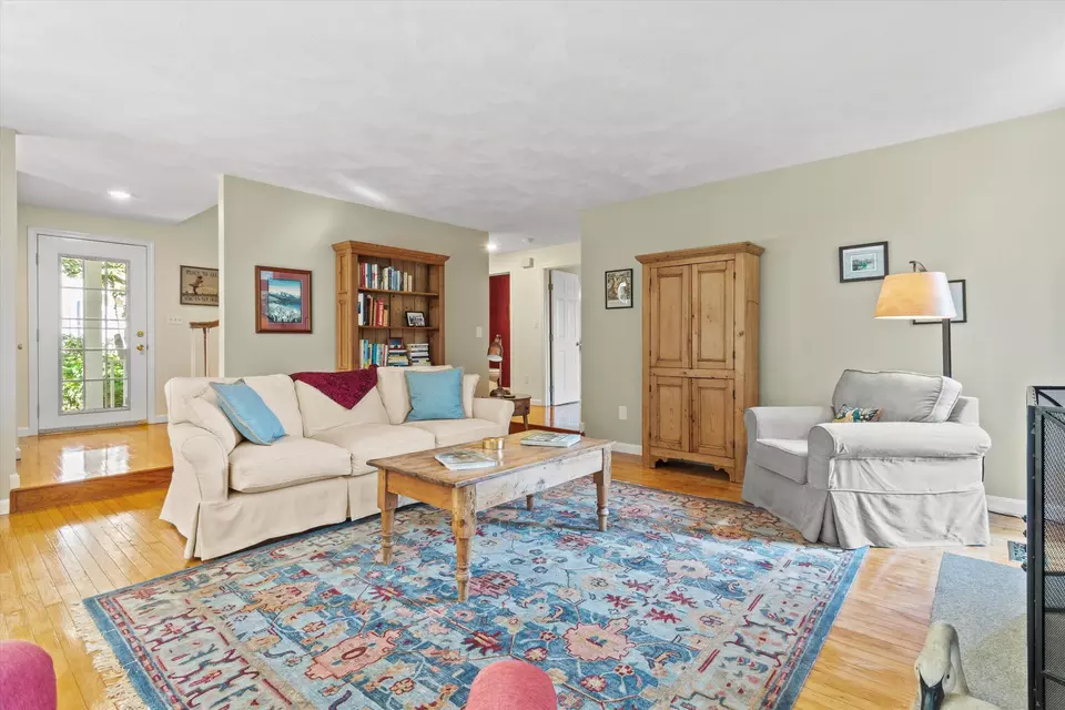 Living - 9 Baldwin Ln, Bedford, NH 03110 photo 1 of 3