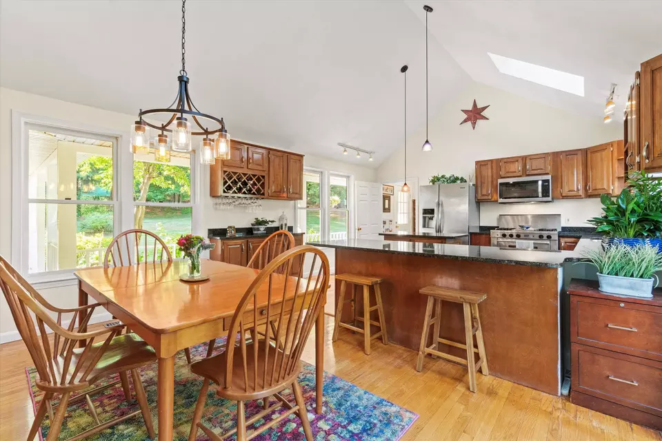 Dining - 9 Baldwin Ln, Bedford, NH 03110 photo 1 of 3
