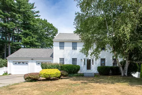 39 Norton Rd, Hampton, NH 03842