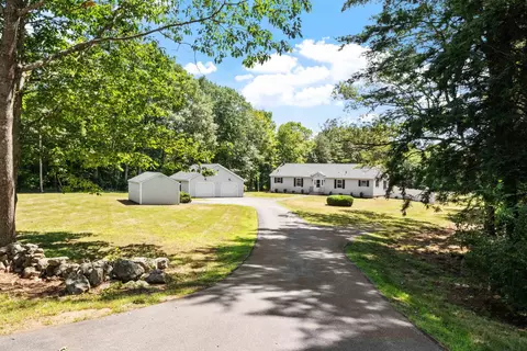 114 Farrarville Rd, Belmont, NH 03220