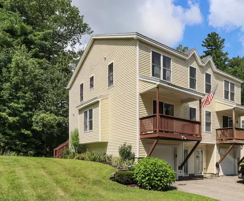 11 Chandler Ln, Epping, NH 03042