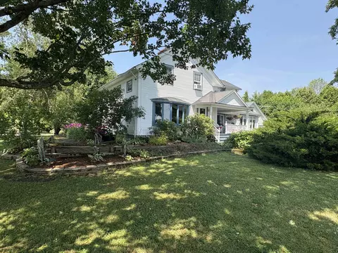 Exterior - 283 N End Rd E, North Hero, VT 05474 photo 12 of 25
