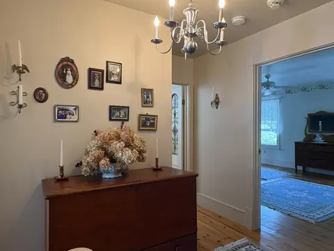 Entry Way - 283 N End Rd E, North Hero, VT 05474 photo 3 of 4