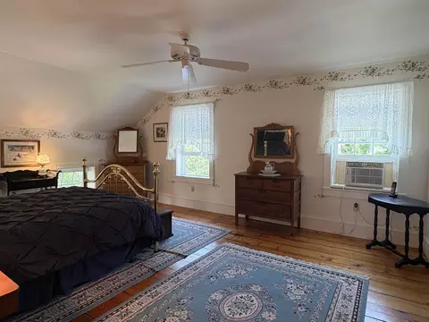 Bedroom - 283 N End Rd E, North Hero, VT 05474 photo 2 of 5