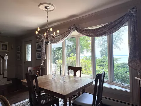 Dining - 283 N End Rd E, North Hero, VT 05474 photo 3 of 4