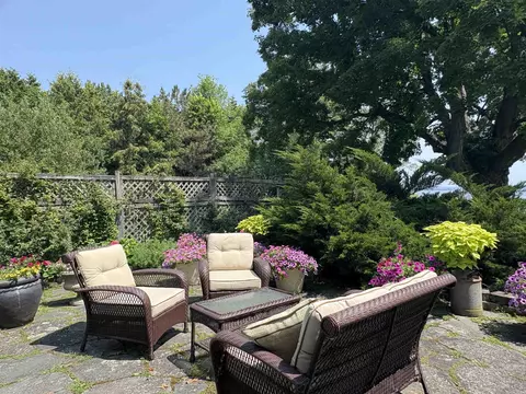 Exterior - 283 N End Rd E, North Hero, VT 05474 photo 18 of 25
