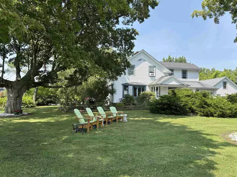 Exterior - 283 N End Rd E, North Hero, VT 05474 photo 14 of 25