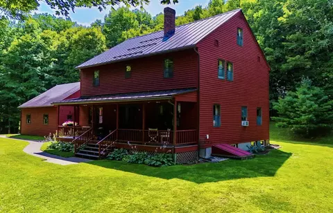 390 Zabarsky Rd, Saint Johnsbury, VT 05819