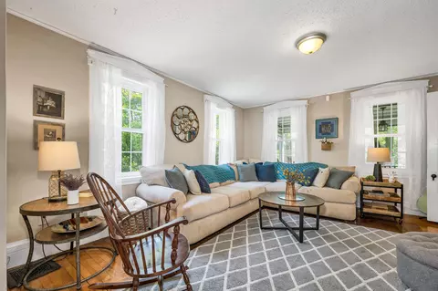 Living - 288 N River Rd, Epping, NH 03042 photo 3 of 3