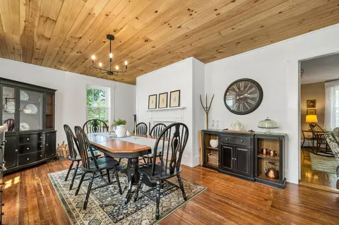 Dining - 288 N River Rd, Epping, NH 03042 photo 2 of 3