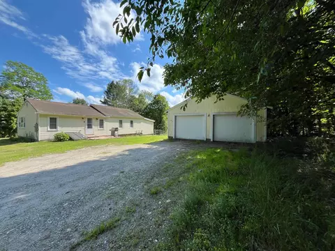 139 Canaan St, Canaan, NH 03741