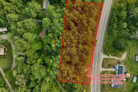 4 Center Street, Wolfeboro, NH 03894