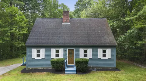 37 Meeting Hill Rd, Hillsborough, NH 03244