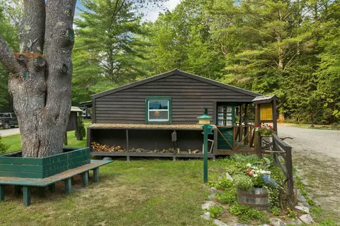883 Center St, Wolfeboro, NH 03894 photo 8
