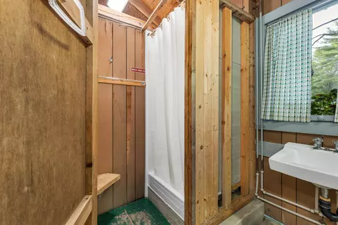 883 Center St, Wolfeboro, NH 03894 photo 41
