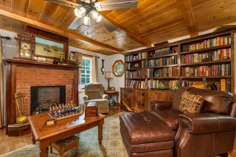 883 Center St, Wolfeboro, NH 03894 photo 33