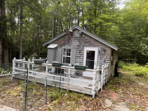 133 Quinttown Rd, Orford, NH 03777