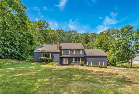 31 Oriole Rd, Windham, NH 03087