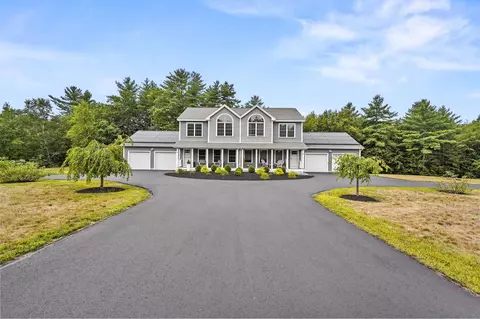 5 Hidden Meadow Ln #B, Epping, NH 03042
