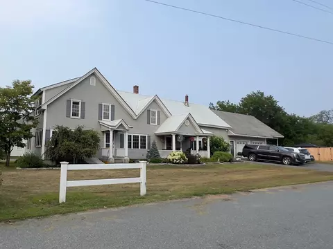 25 King Dr, Lyndon Center, VT 05850