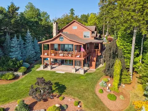 130 W Point Rd, Moultonborough, NH 03254
