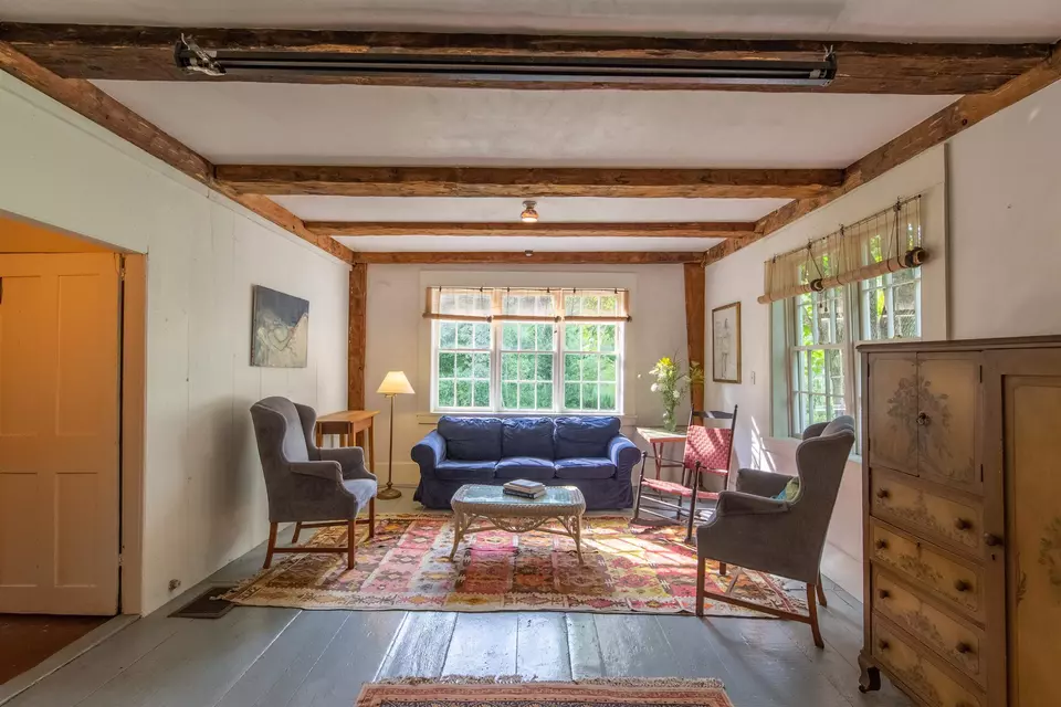 Living - 515 Hollow Hill Rd, Tamworth, NH 03886 photo 2 of 3