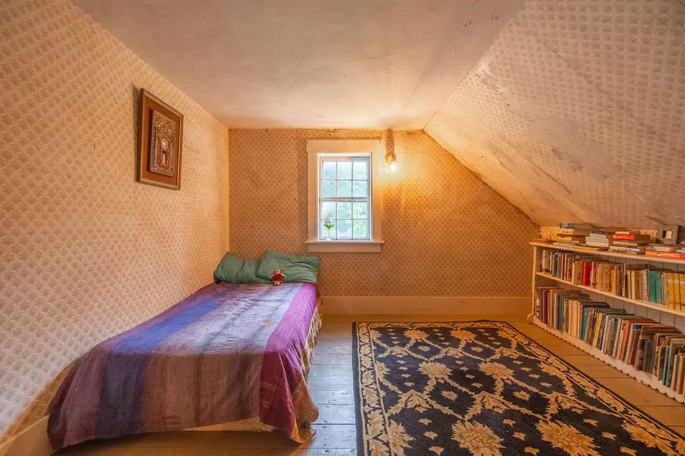 Bedroom - 515 Hollow Hill Rd, Tamworth, NH 03886 photo 9 of 9