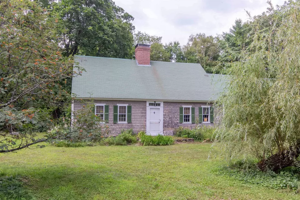 Exterior - 515 Hollow Hill Rd, Tamworth, NH 03886 photo 7 of 20