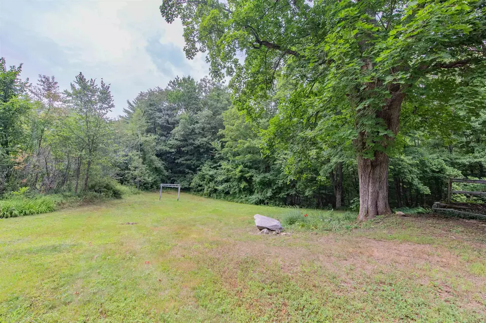 Exterior - 515 Hollow Hill Rd, Tamworth, NH 03886 photo 18 of 20