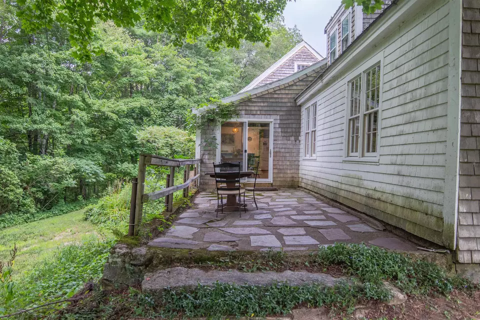 Exterior - 515 Hollow Hill Rd, Tamworth, NH 03886 photo 16 of 20