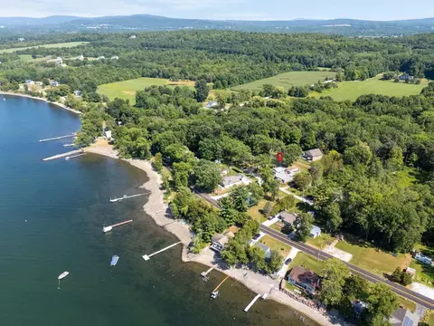 33 Campano Dr, Georgia, VT 05478