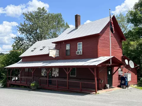 7868 Pomfret Rd, Pomfret, VT 05053