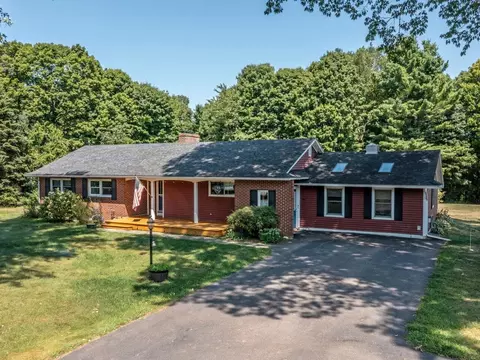 694 Creek Farm Rd, Colchester, VT 05446