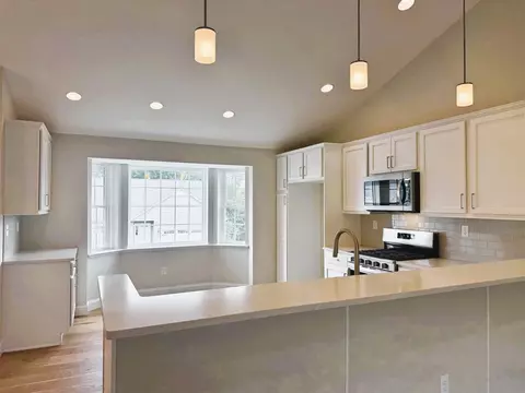 Kitchen - 3 Connor Ct # B, Epping, NH 03042 photo 1 of 3