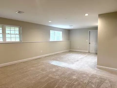 Other - 3 Connor Ct # B, Epping, NH 03042 photo 4 of 5
