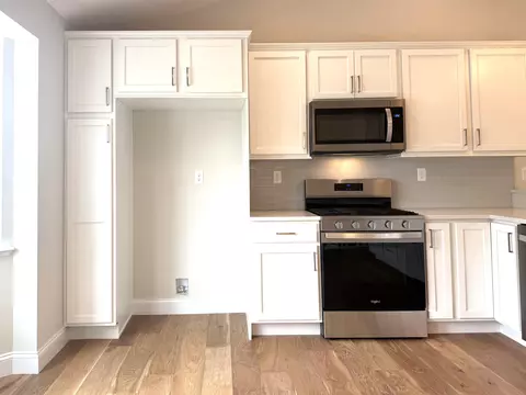 Kitchen - 3 Connor Ct # B, Epping, NH 03042 photo 2 of 3